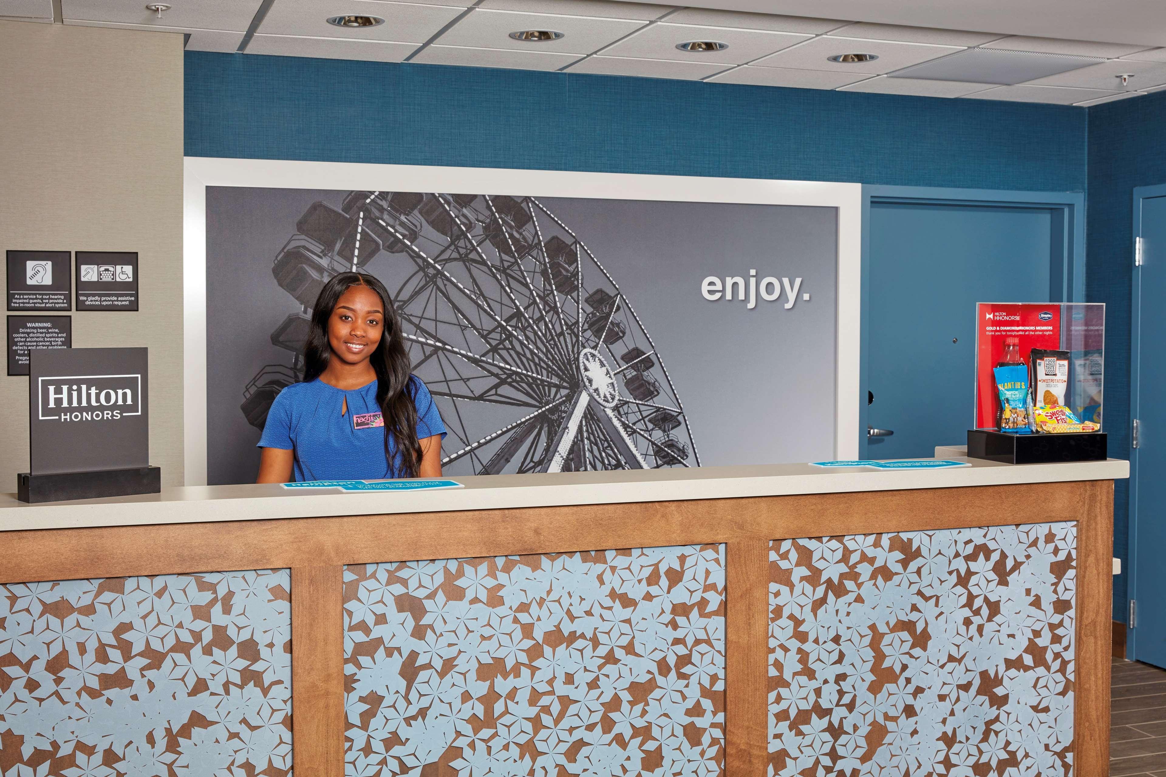 Hampton Inn & Suites Sacramento At Csus Exteriör bild