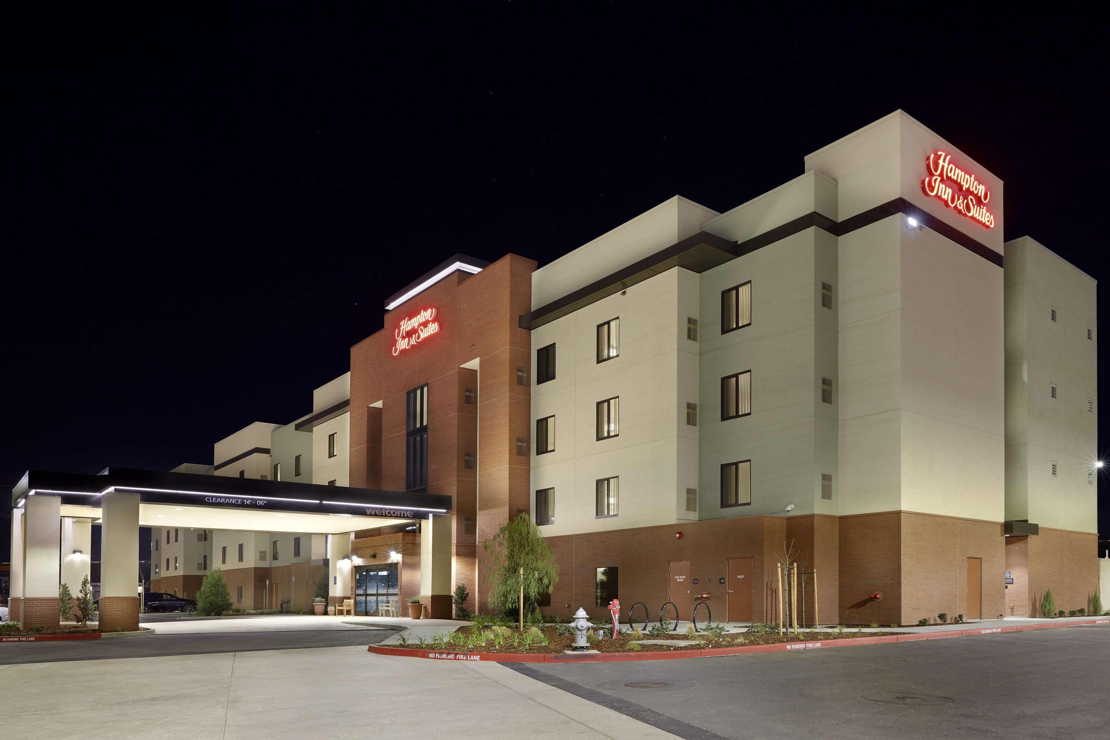 Hampton Inn & Suites Sacramento At Csus Exteriör bild
