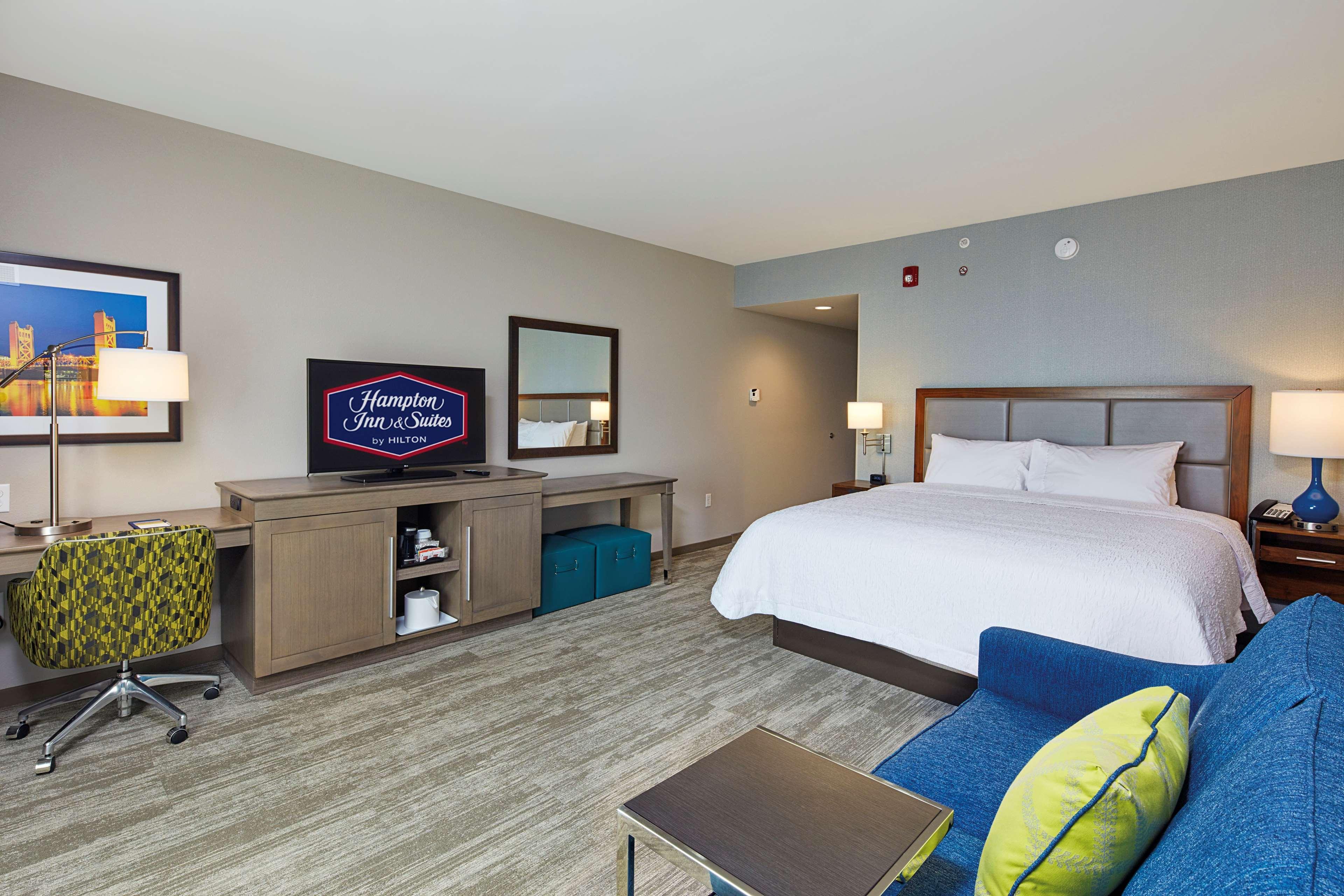 Hampton Inn & Suites Sacramento At Csus Exteriör bild