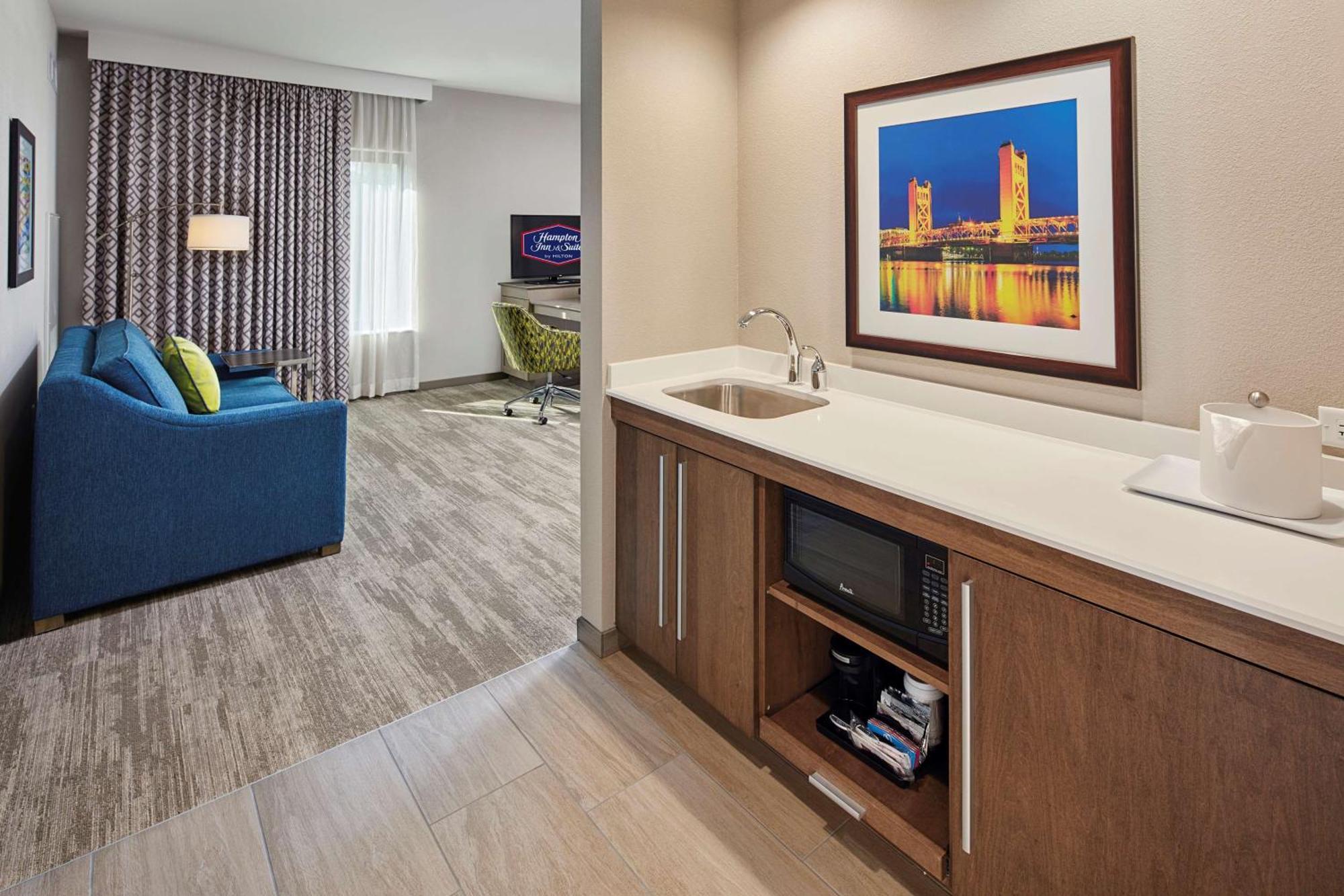 Hampton Inn & Suites Sacramento At Csus Exteriör bild