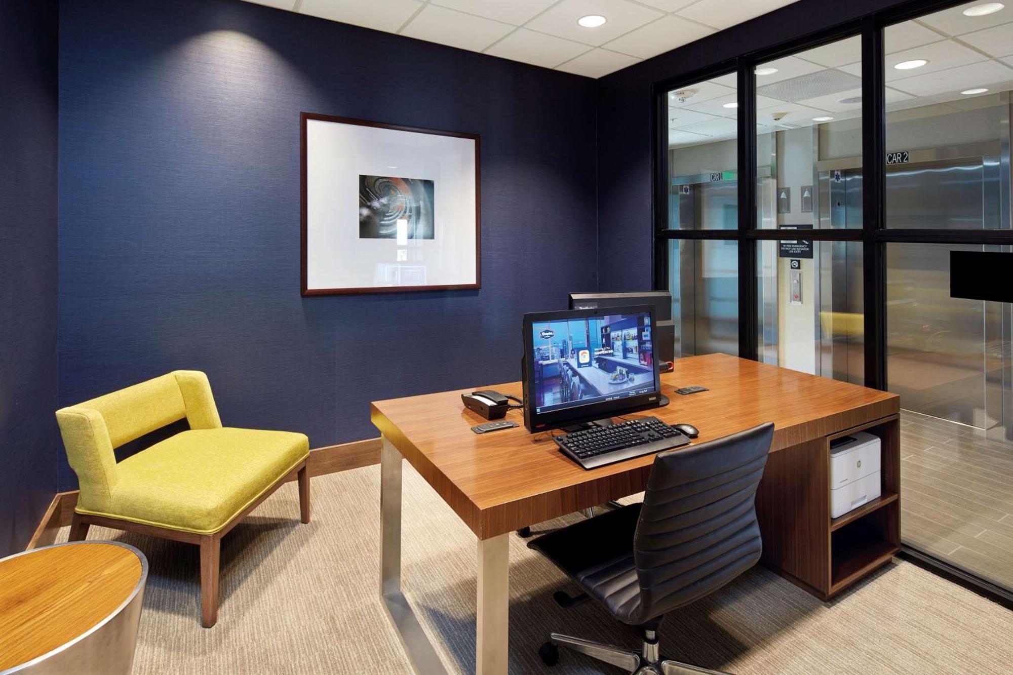 Hampton Inn & Suites Sacramento At Csus Exteriör bild